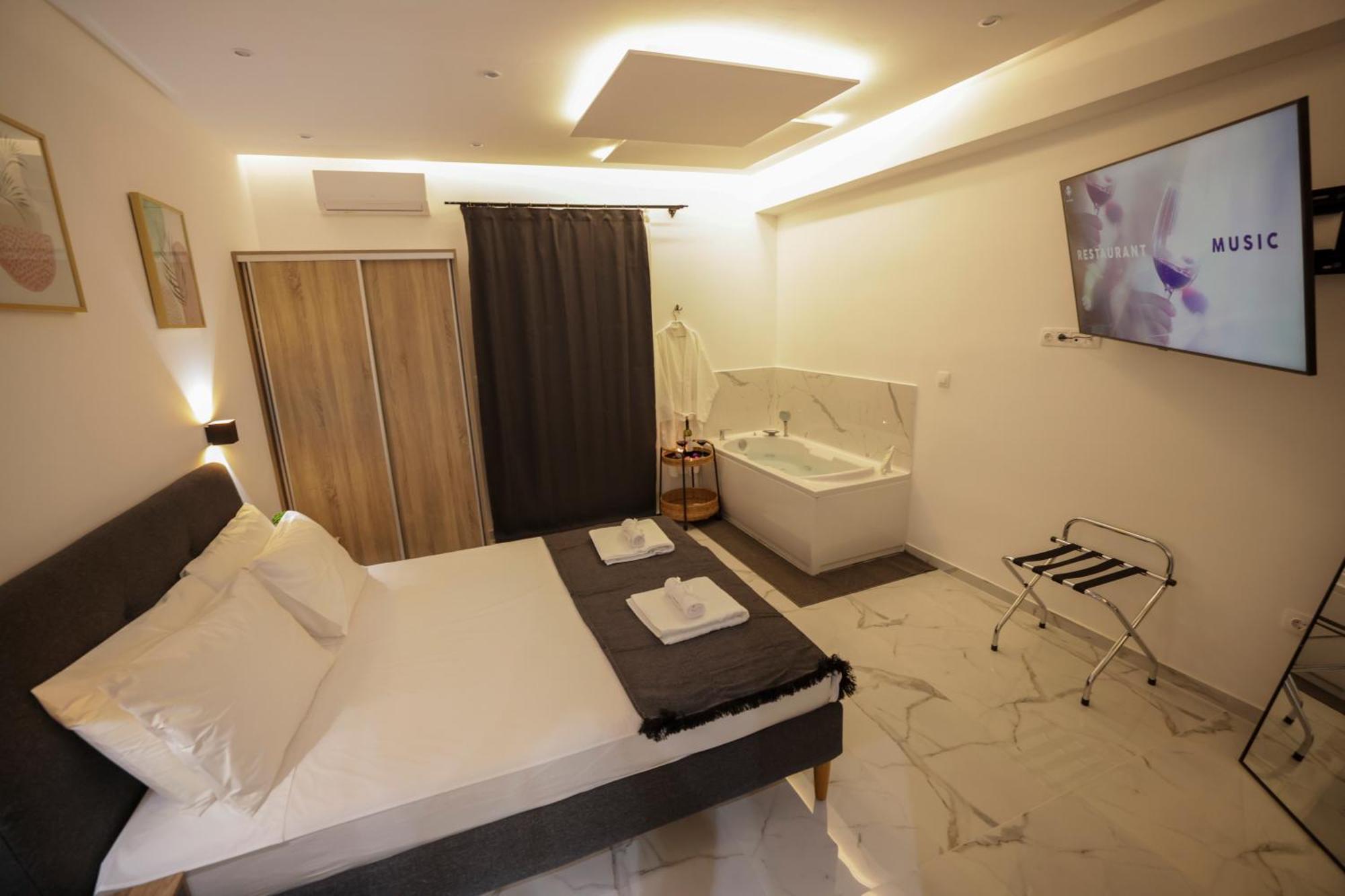 Apollo 2 Bd Jacuzzi Suite Афины Экстерьер фото